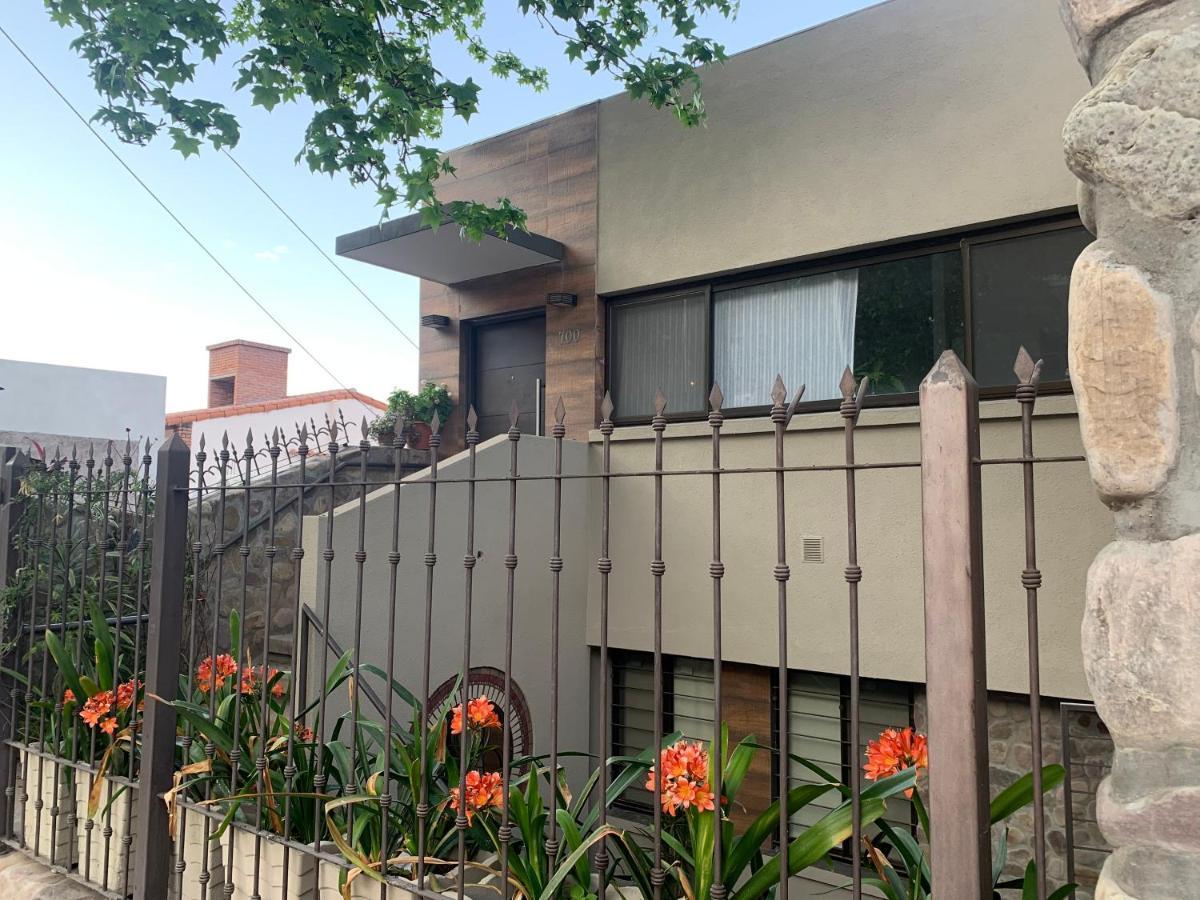 Apartamento Mirador Del Cerro I Comodidad&diseño I Un Lugar Tranquilo Al Pie Del San Bernardo Y A 5min Del Centro *